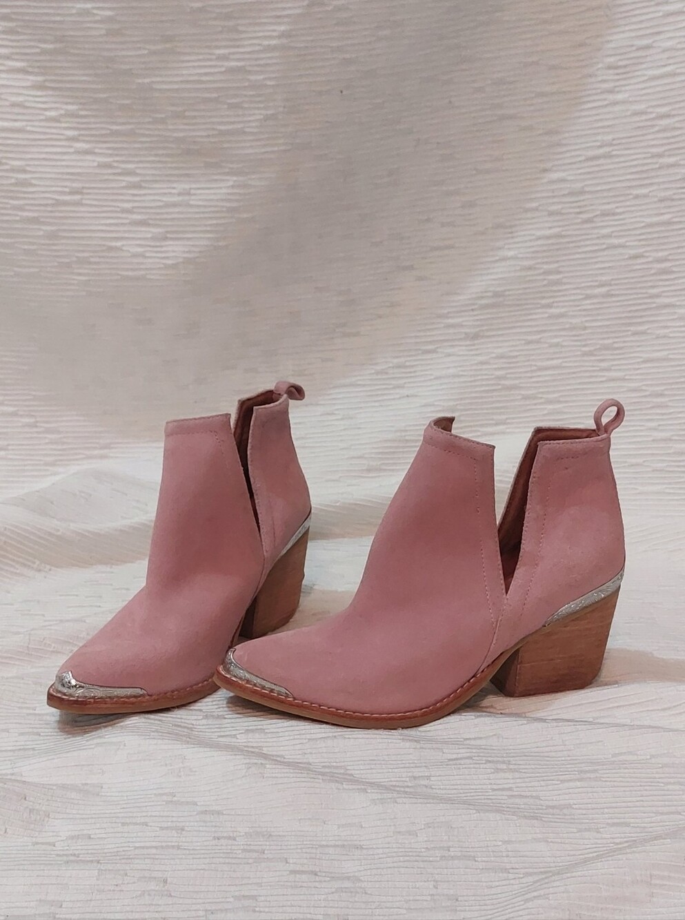Jeffrey Campbell Pink Suede Cutout Ankle Booties with Metallic Accents Size 6.5